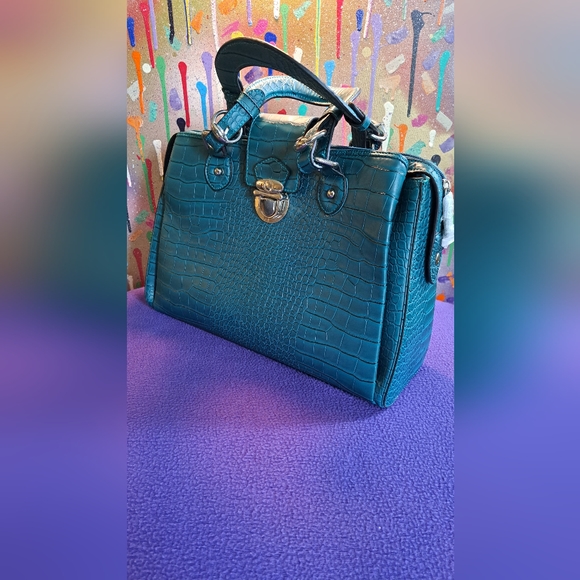 Turquoise Handbag - Picture 2 of 4